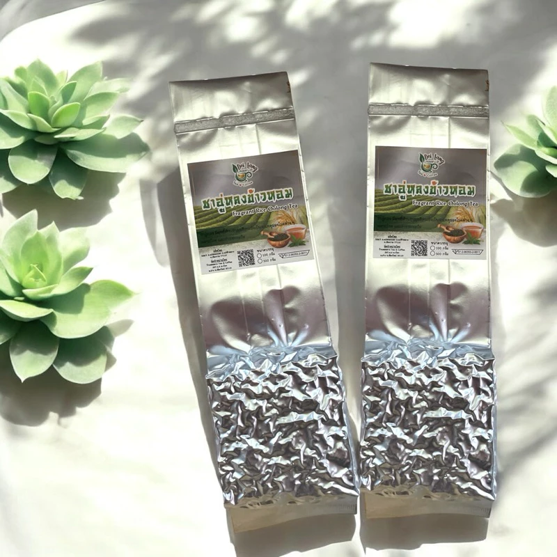 ชาอู่หลง ชาอู่หลงข้าวหอม ขนาด 100 กรัม Fragrant Rice Oolong Tea ชาอู่หลงที่ผสมกับสมุนไพรข้าวหอม มีกลิ่นข้าวหอมและชาอู่หลง ชาอบสมุนไพรข้าวหอม รสชาตินุ่ม หอมกลิ่นข้าว Oolong Tea ผ่านมาตรฐาน อย. ชาอบสมุนไพรข้าวหอม มีกลิ่นหอมคล้าย ๆ ข้าวหอม รสชาตินุ่ม ๆ