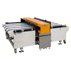 Sanko รุ่นSK-12TRเครื่องตรวจจับโลหะในเสื้อผ้าแบบสายพานลำเลียง,Iron piece detector,needle detector