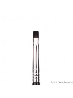 SIGMA :: E17 - Waterline Liner แปรงหัวตัด แบน แปรงสำหรับลงเส้นหนาใต้ขอบตาล่าง ใช้ได้ทั้งครีม หรือเจล