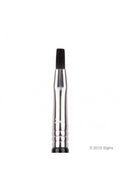 SIGMA :: E16 - Tightline Liner แปรงหัวตัด แบน สำหรับลงเส้นเหนือขนตา และช่องว่างระหว่างขนตา