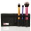 REAL TECHNIQUES :: Travel Essentials ชุดแปรงแต่งหน้า 3 ด้าม พกพาสะดวก ดูรายละเอียดด้านใน