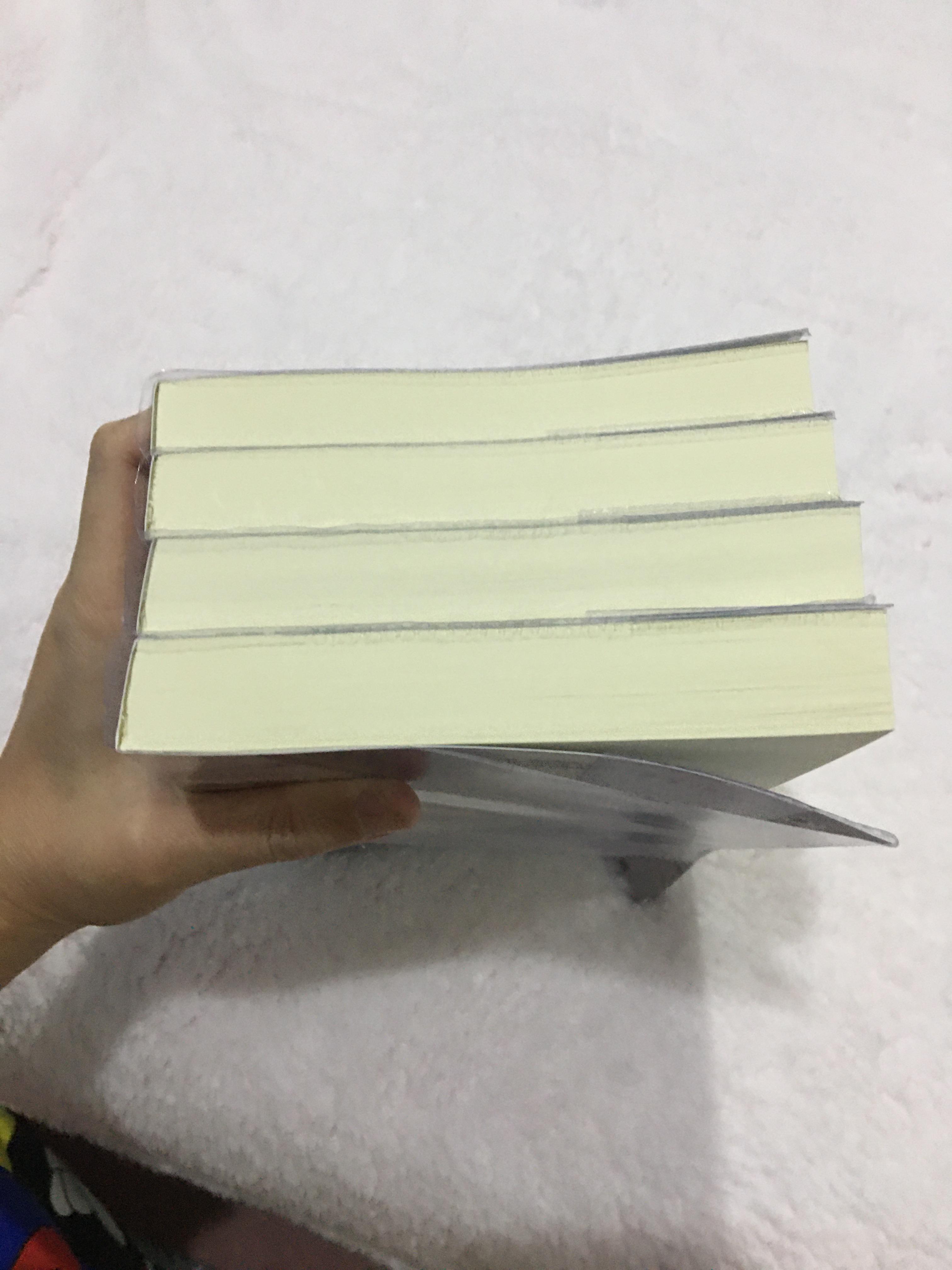 นิยายแปล มหาลัยซอมบี้ 4 เล่มจบ พิมพ์ 1