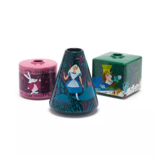 Disney Store Alice in Wonderland Mary Blair Vases, Set of 3 ราคา 1,990 - บาท