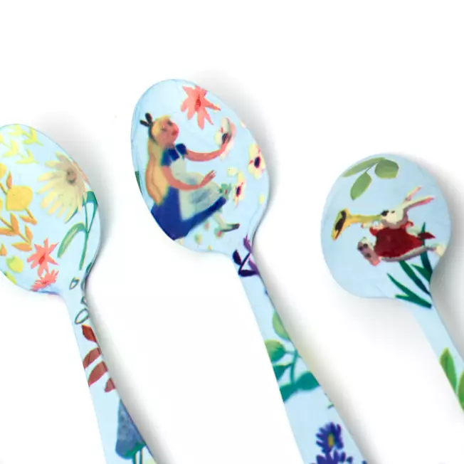 Disney Store Alice in Wonderland Mary Blair Tea Spoons, Set of 4 ราคา 1,290 - บาท