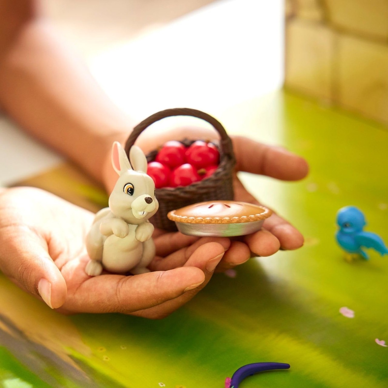 นำเข้า 🇺🇸 เซ็ทตุ๊กตาสโนไวท์และกิจกรรมระบายสีSnow White Disney Story Doll 11'' ราคา 1,590 บาท