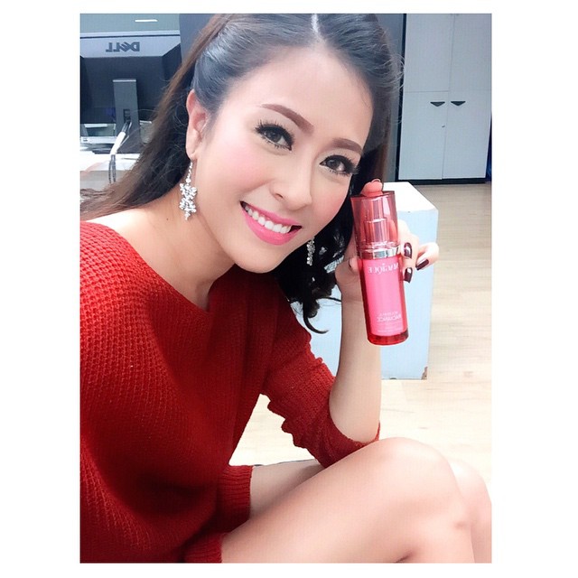 Magique Youthful Radiance Ultimate Correcting Serum (มาจีค ยูธฟูล เรเดียนซ์ อัลทิเมท คอลเลคติ้ง เซรั่ม)