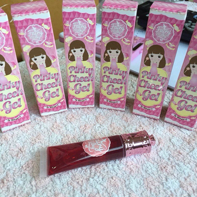พิ้งกี้ ชีค เจล เจลแก้มอมชมพู (Pinky Cheek Gel By Fairymilky)