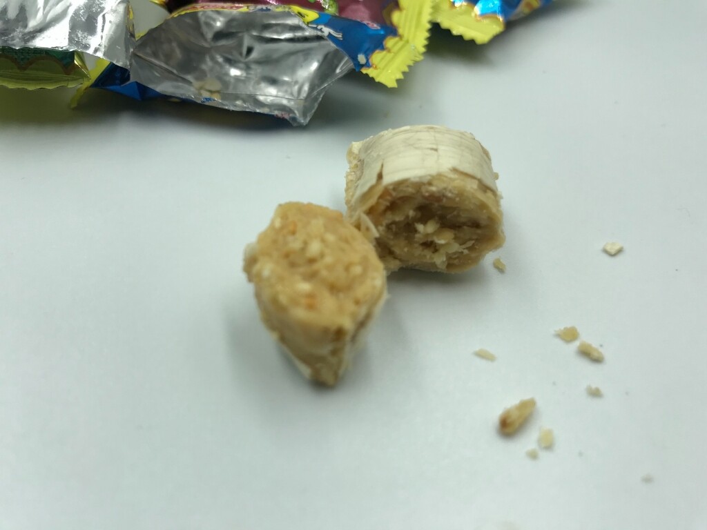 ขนมถั่ว อร่อย ต้องลอง พร้อมส่ง !!! ขนมถั่วตุ๊บตั๊บพม่า Peanut Crisp Candy 1 ห่อ บรรจุ 35 ชิ้น ขนาด 350 กรัม/ห่อ ขนมถั่วตัดพม่า ขนมพม่า เคี้ยวอร่อย ทานเพลิน ถั่วตุ๊บตั๊บพม่า ยี่ห้อ Good Taste