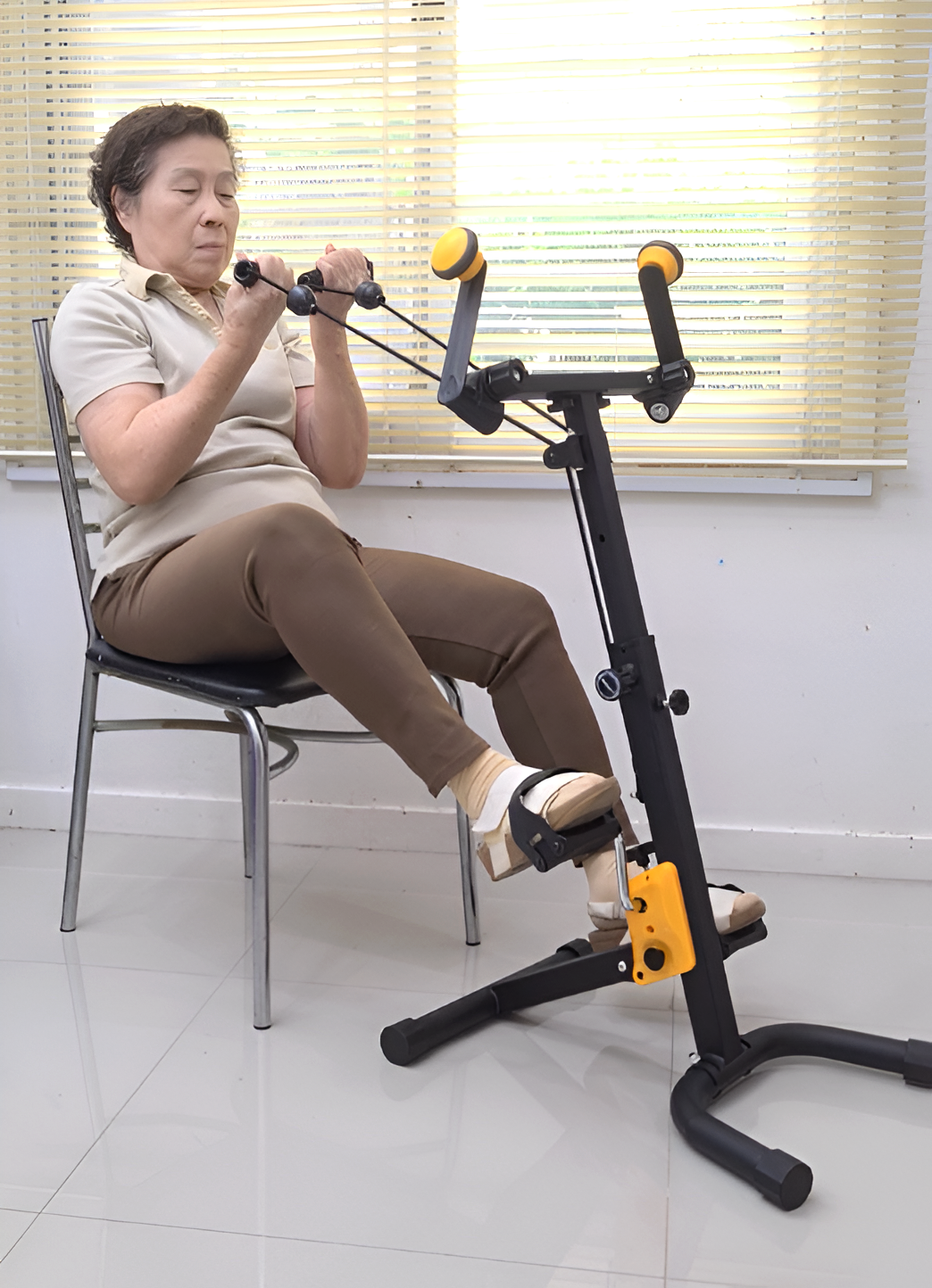 จักรยานออกกำลังกายผู้สูงอายุ, จักรยานกายภาพบำบัด, จักรยานคนแก่, จักรยานออกกำลังกายในบ้าน