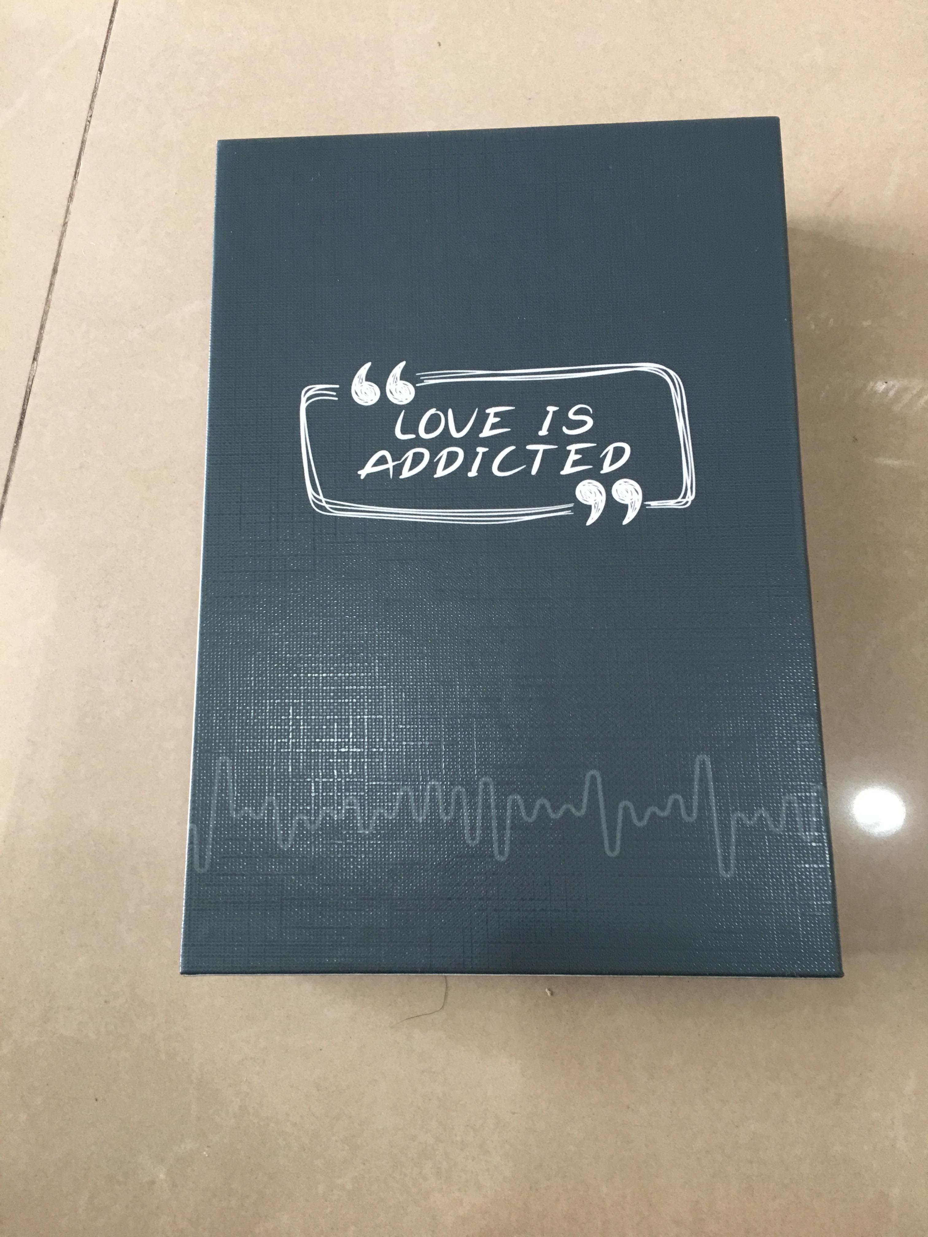 Box เปล่า Love is addicted