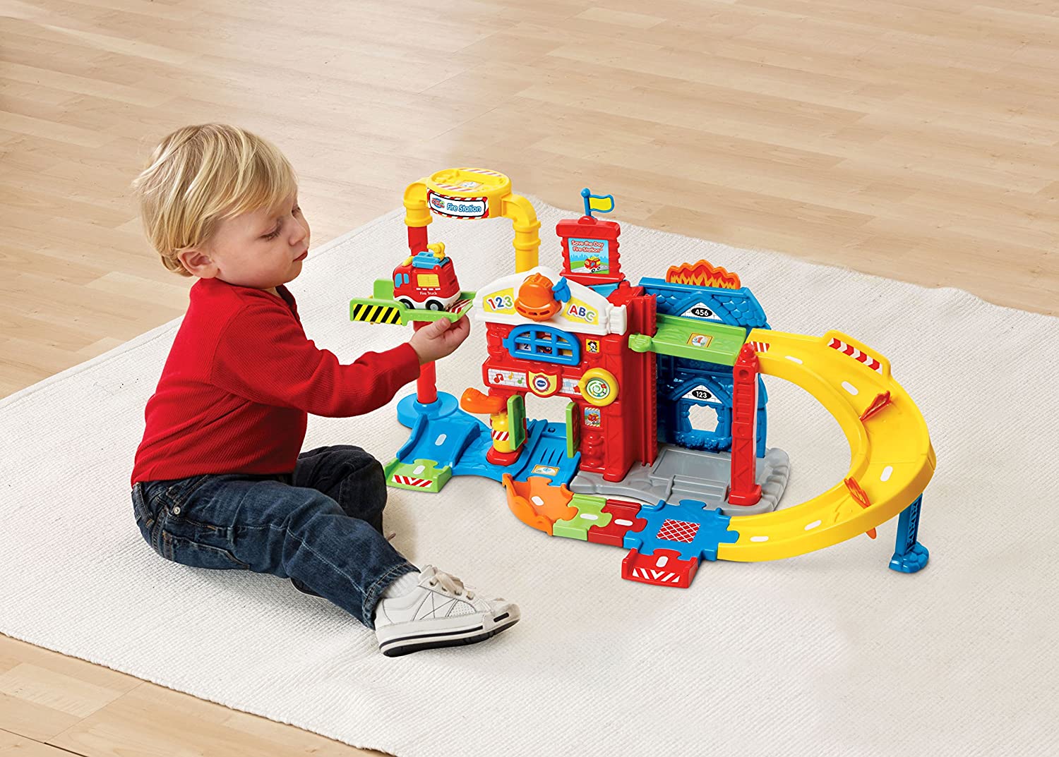 VTech Go! Go! Smart Wheels Save the Day Fire Station ราคา 1,950 - บาท