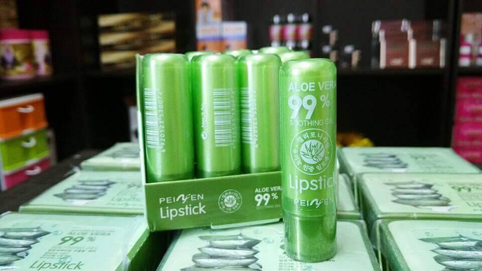 ลิปบาล์มอโลเวร่า (Aloe Vera 99% Soothing Gel Lipstick)