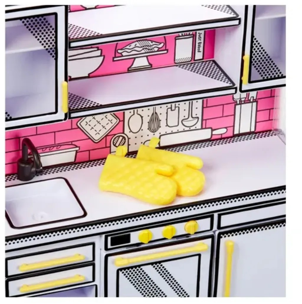 นำเข้า 🇺🇲 Miniverse Make It Mini Kitchen ของ MGA - ชุดของเล่นครัว DIY ราคา 2,190 บาท ค่าจัดส่ง 100 บาท