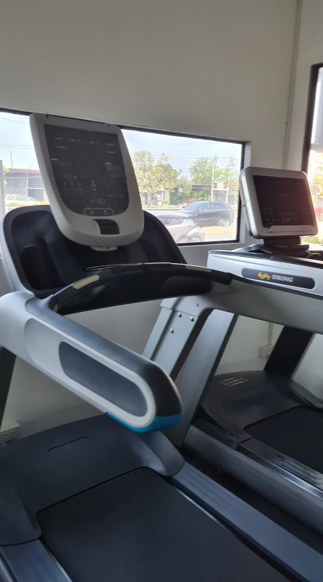 ลู่วิ่งไฟฟ้า x8700 Commercial (AT1400)