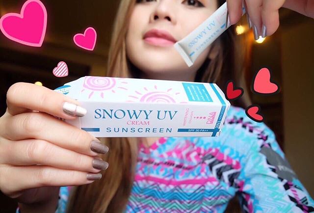 กันแดดหิมะน้ำแตก (Snowy Uv Sunscreen SPF50 PA+++)