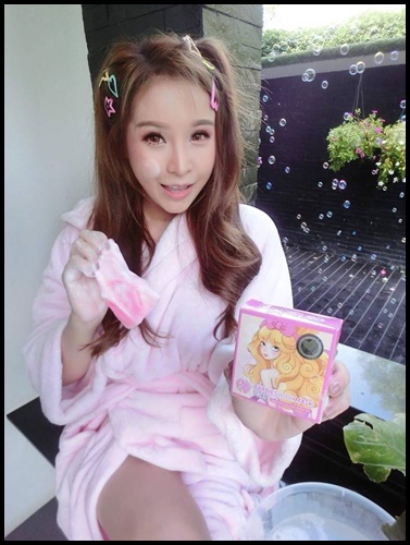 สบู่แพลงตอนสีชมพู BARBIESWINK MASK SOAP
