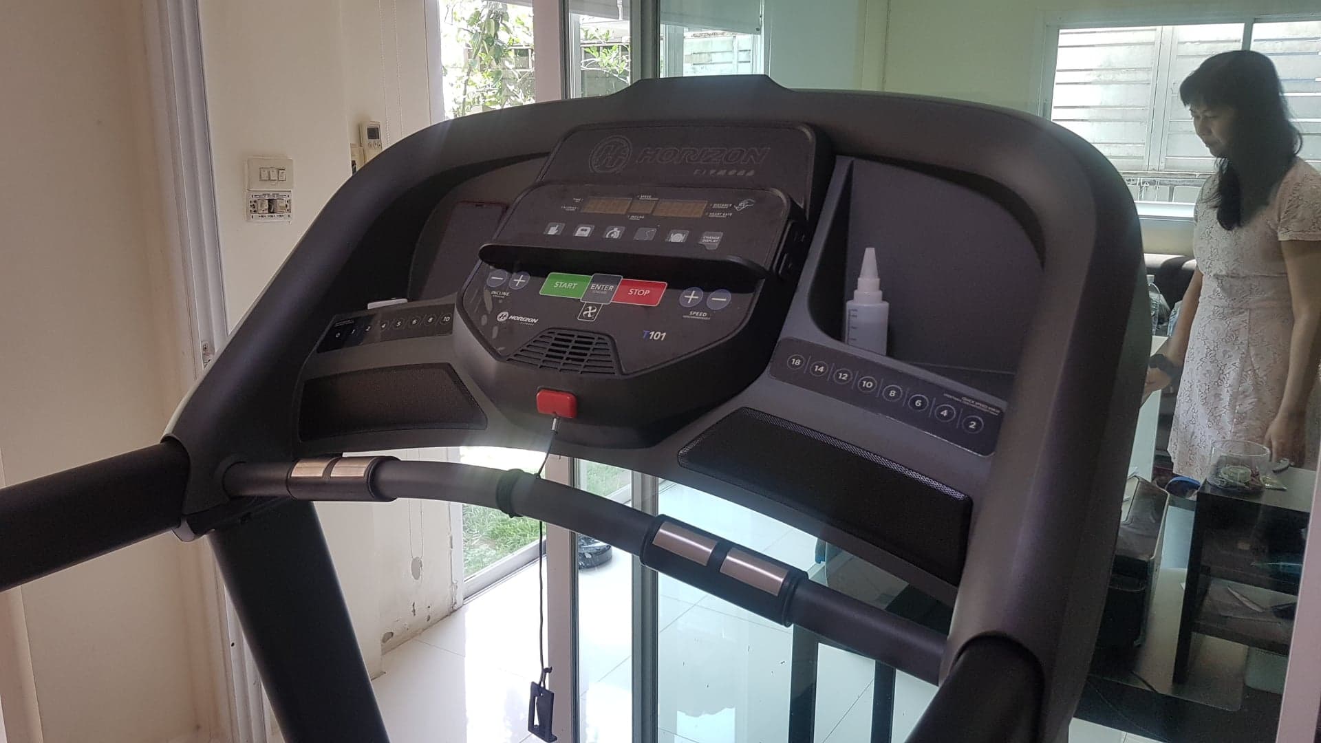 ลู่วิ่งไฟฟ้า Horizon T101