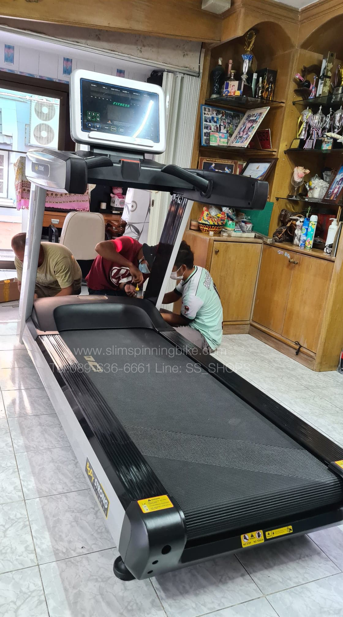 ลู่วิ่งไฟฟ้า Body Strong JB8800 Commercial