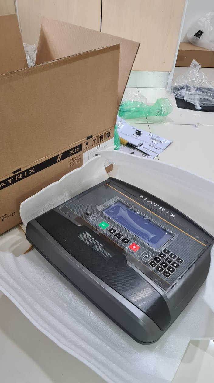 เครื่องเดินวงรี Matrix Elliptical E30XR USA