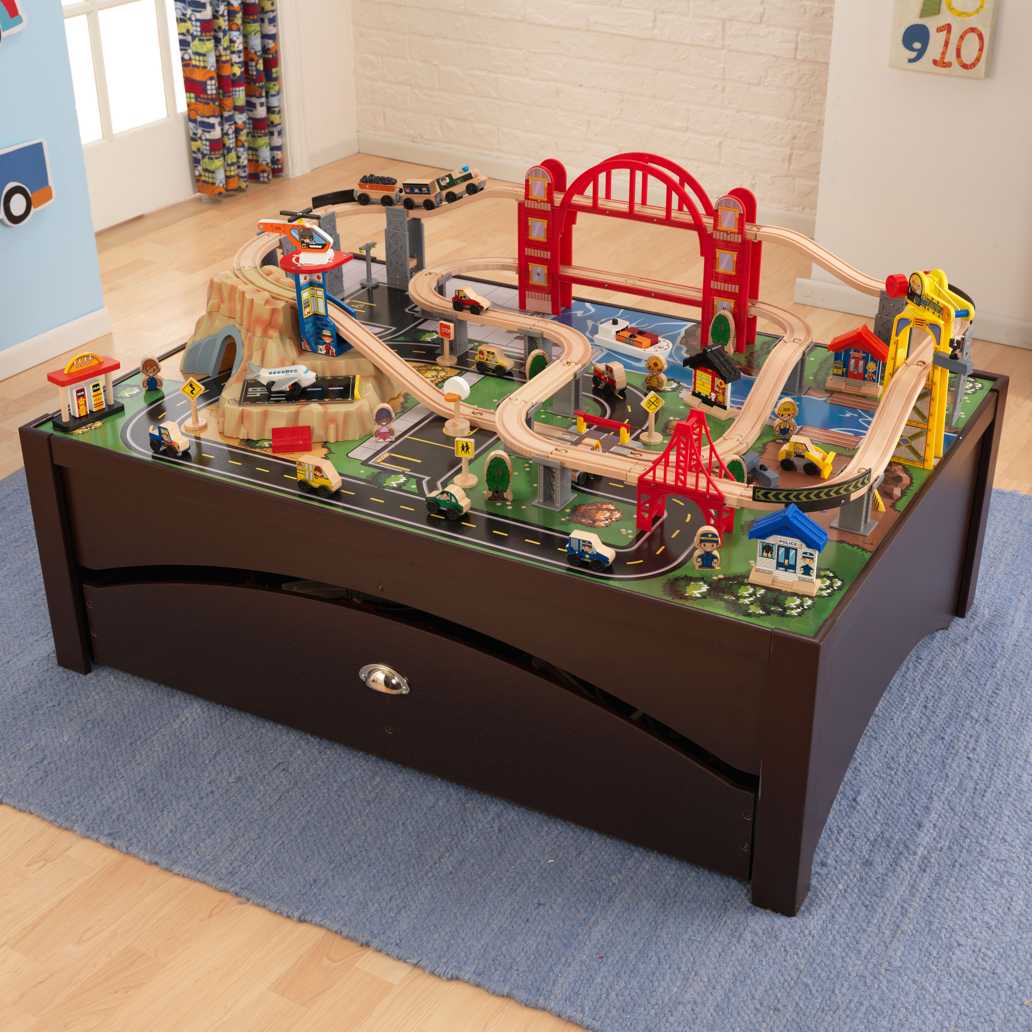 KidKraft Metropolis Train Set and Table โต๊ะเมืองจำลอง รถไฟชุดใหญ่แบบมีลิ้นชักมาพร้อมกับเซทรถไฟพร้อมเล่นทั้งหมด100 ชิ้น นำเข้าจาก USA ของแท้ 100%
