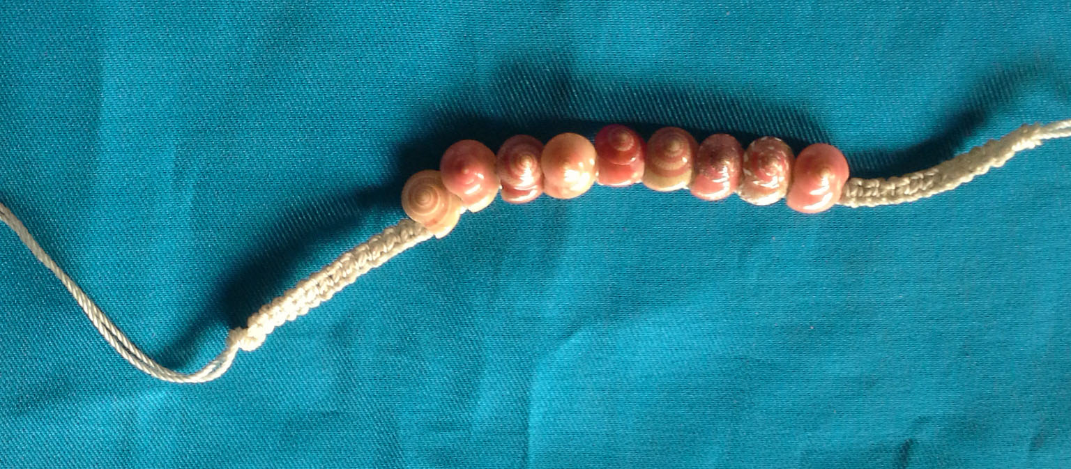 เปลือกหอยทับทิมเชือกถักแพค2pcsส่งฟรี