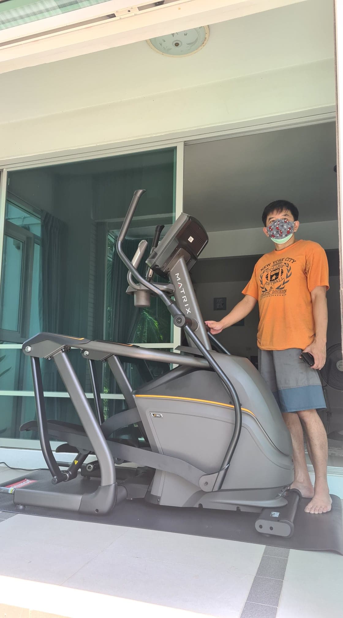 เครื่องเดินวงรี Matrix Elliptical E30XR USA