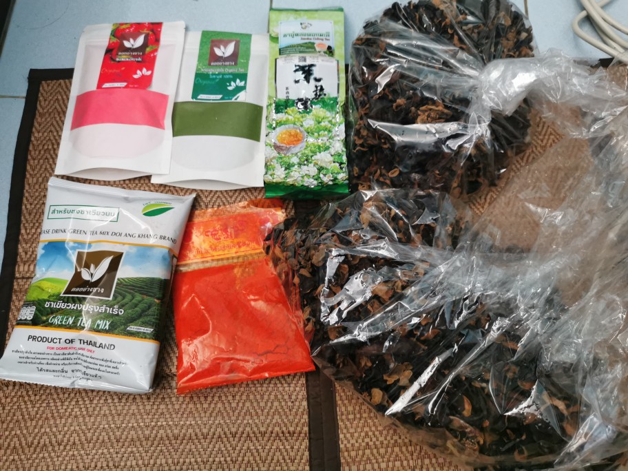 เห็ดหูหนูดำแห้ง ear mushroom ขนาด 500 กรัม เห็ดหูหนูดำ (ไทย) ครึ่งกิโลกรัม เห็ดหูหนูดำอบแห้ง เห็ดหูหนู เห็ดหูหนูดำ เห็ดหูหนูแห้ง ป็นเห็ดที่ได้รับพลังยินสะสม ทำให้ลดความร้อน หรือเกิดความเย็นแก่กระเพาะอาหารได้