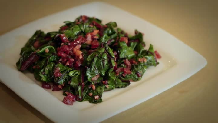 สวิสชาร์ดสีแดง - Ruby Red Swiss Chard