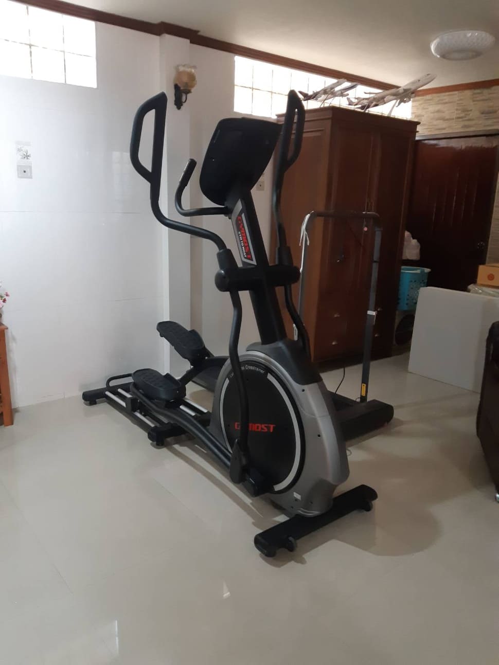 เครื่องเดินวงรี Gymost Eli2 Elliptical Trainer