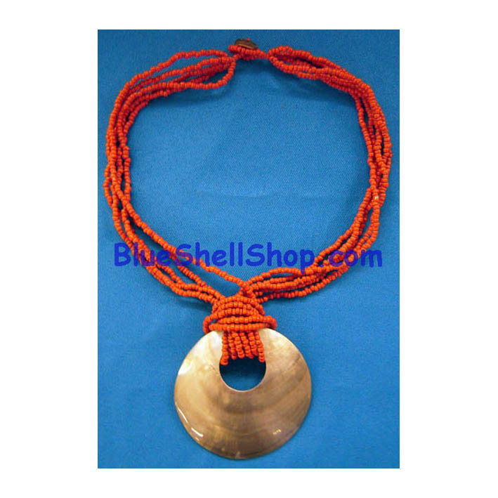 สร้อยคอลูกปัดแดงจี้มุก