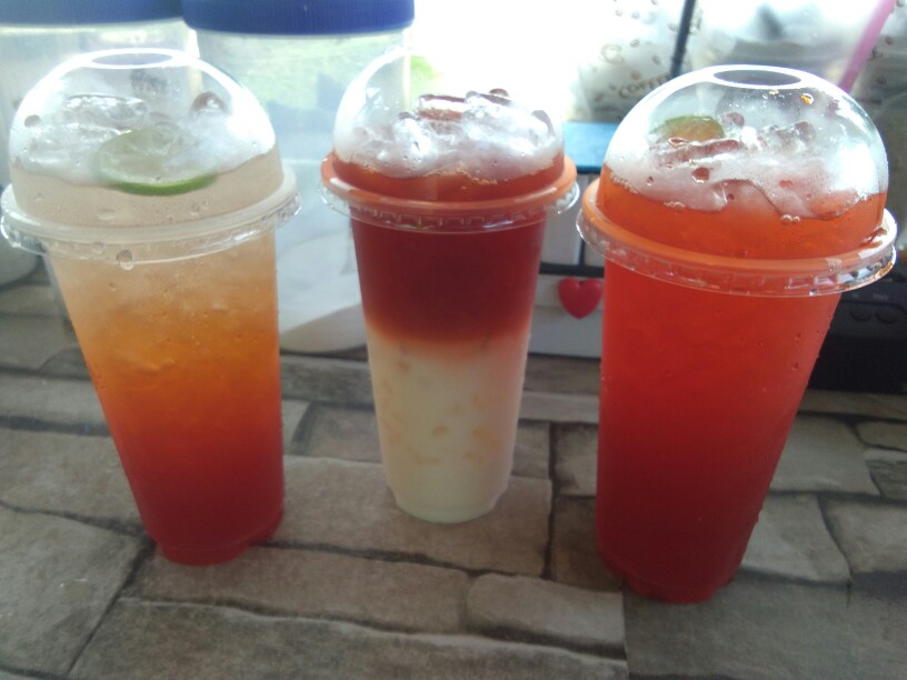 ชาไทย ขนาด 500 กรัม ชาแดง ชนิดเข้มข้น Thai Tea Powder ผงชาไทย 100% มาตรฐาน อย. คัดสรรจากดอยพี้น เชียงใหม่ ใบชาแท้ 3 สายพันธุ์ กลิ่นหอม รสชาติเข้มข้น อร่อยลงตัว ชงชาเย็น ชานมไทย ทำขนมได้ ราคามิตรภาพ คุ้มค่า ส่งไว ทั่วไทย