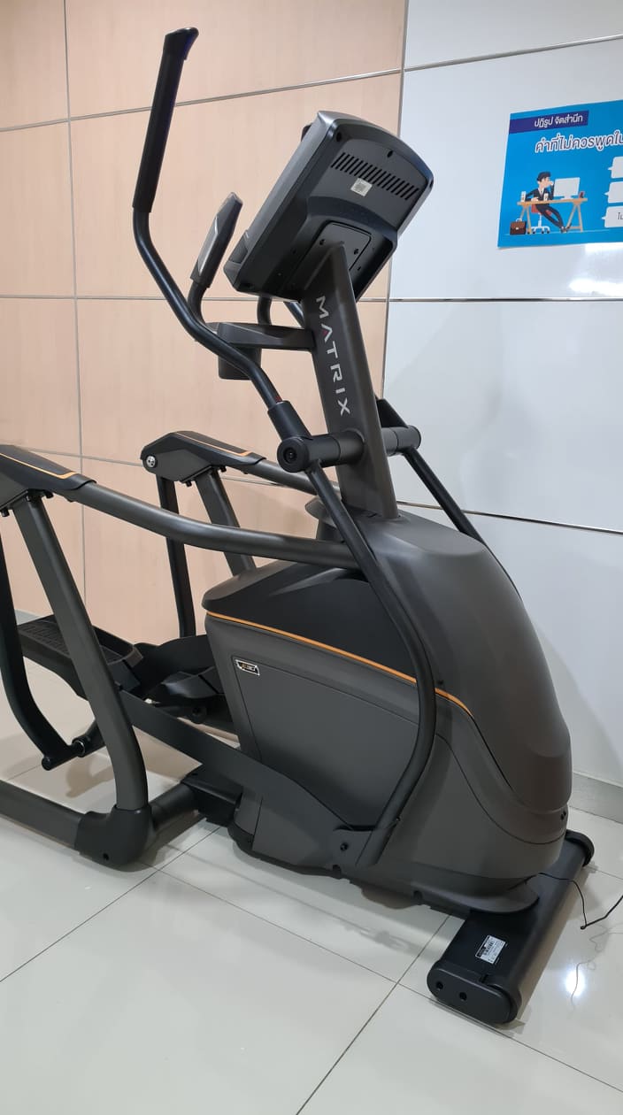 เครื่องเดินวงรี Matrix Elliptical E30XR USA