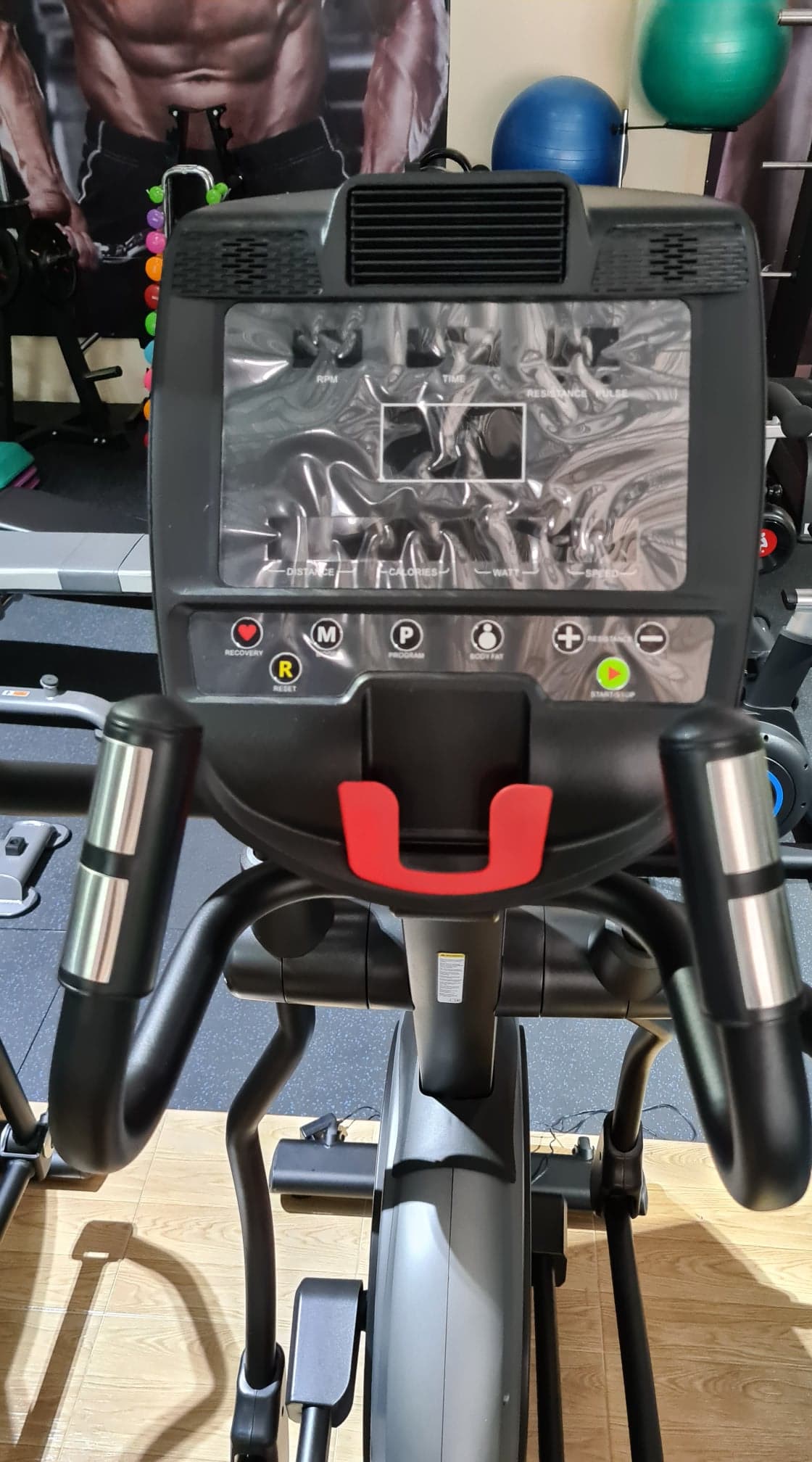 เครื่องเดินวงรี Gymost Eli1 Elliptical Trainer