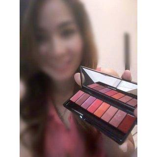 innovia Giffarine Lippalad ลิป ลิปพาเลท อินโนเวีย กิฟฟารีน บำรุงริมฝีปาก ลิปพาเลท 8 เฉดสี ลิปเนื้อซาติน