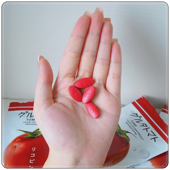 TOMI Gluta โทมิกลูต้า มะเขือเทศอัดเม็ด