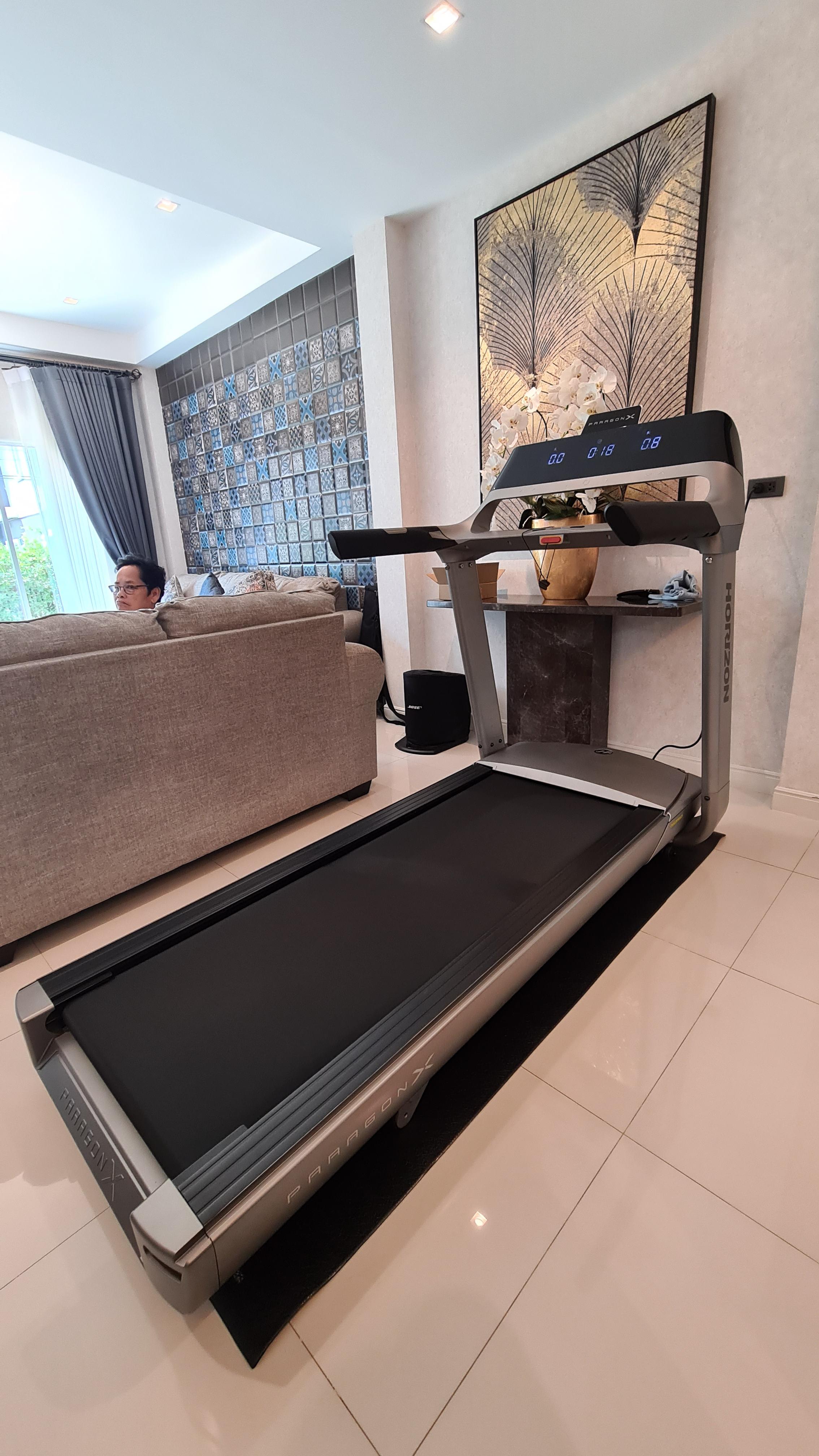 ลู่วิ่งไฟฟ้า Horizon ParagonX