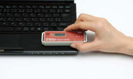 FUJITA รุ่นKT-255Fเครื่องบันทึกข้อมูลอุณหภูมิ / ความชื้นTemperature / Humidity Data Logger KT-255F