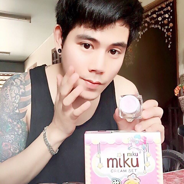 miku miku cream set สลายสิว ฝ้ากระ กระจุย