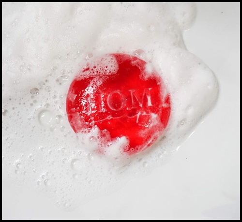 สบู่หอม HOM SOAP By RADA ลดฝ้า กระ จุดด่างดำ
