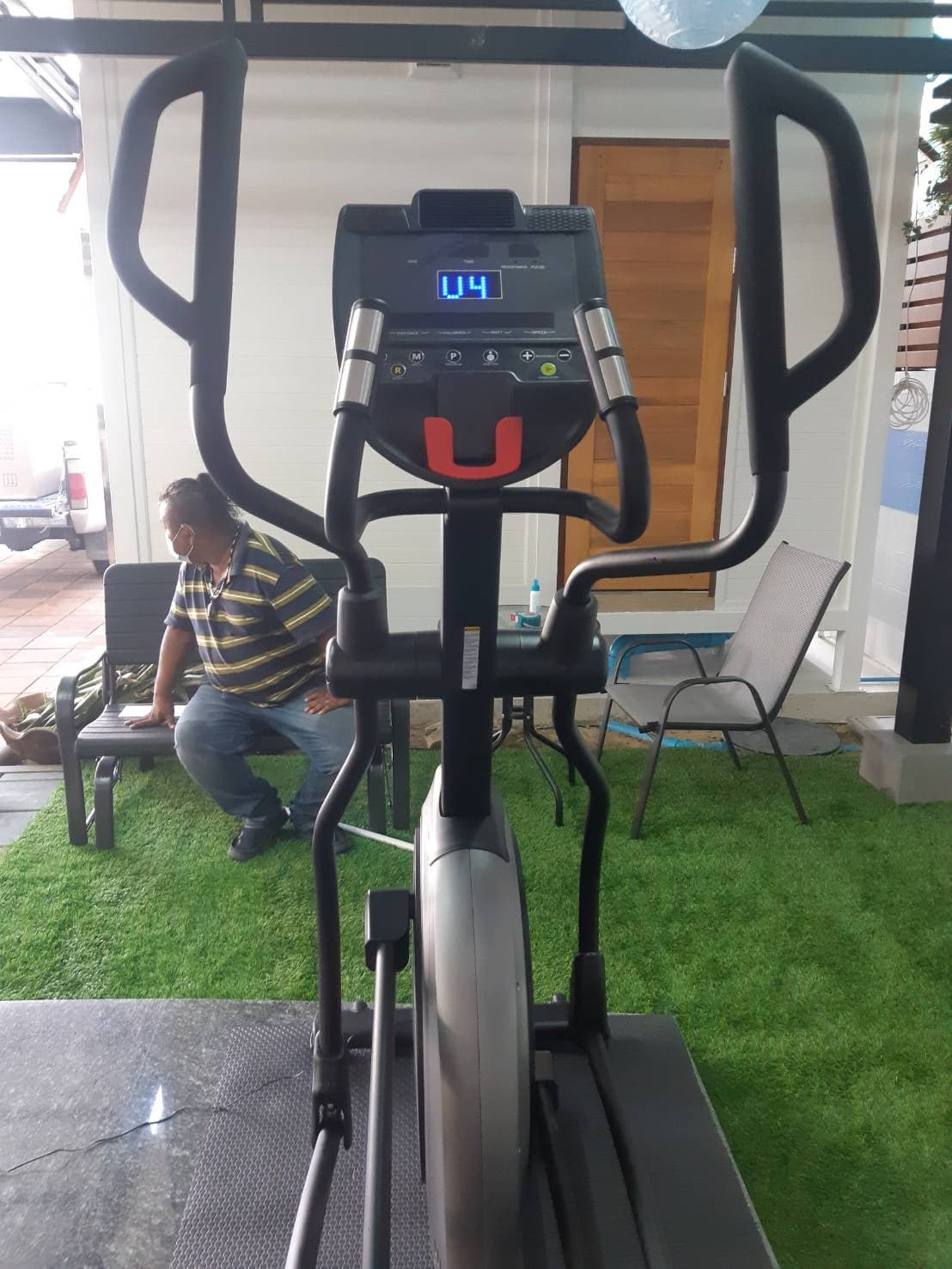 เครื่องเดินวงรี Gymost Eli2 Elliptical Trainer