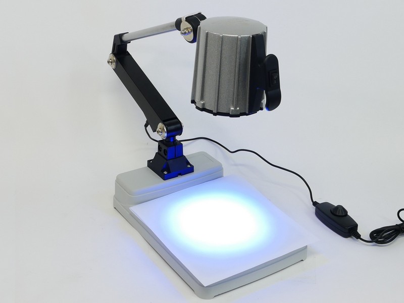 NDT รุ่นSL8804-Sเครื่องแบล็คไลท์ชนิดตั้งโต๊ะ,Tabletop black light high intensity,13,000μW/cm²