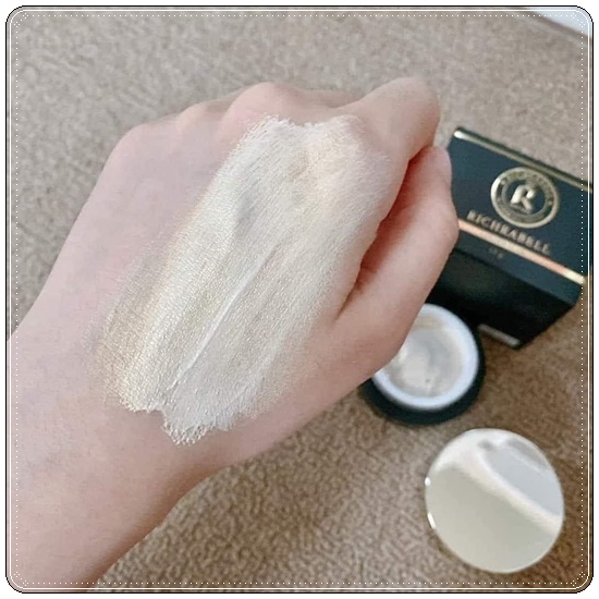 มาส์กหน้าทองคำ Richrabell Golden Mask ริชราเบล