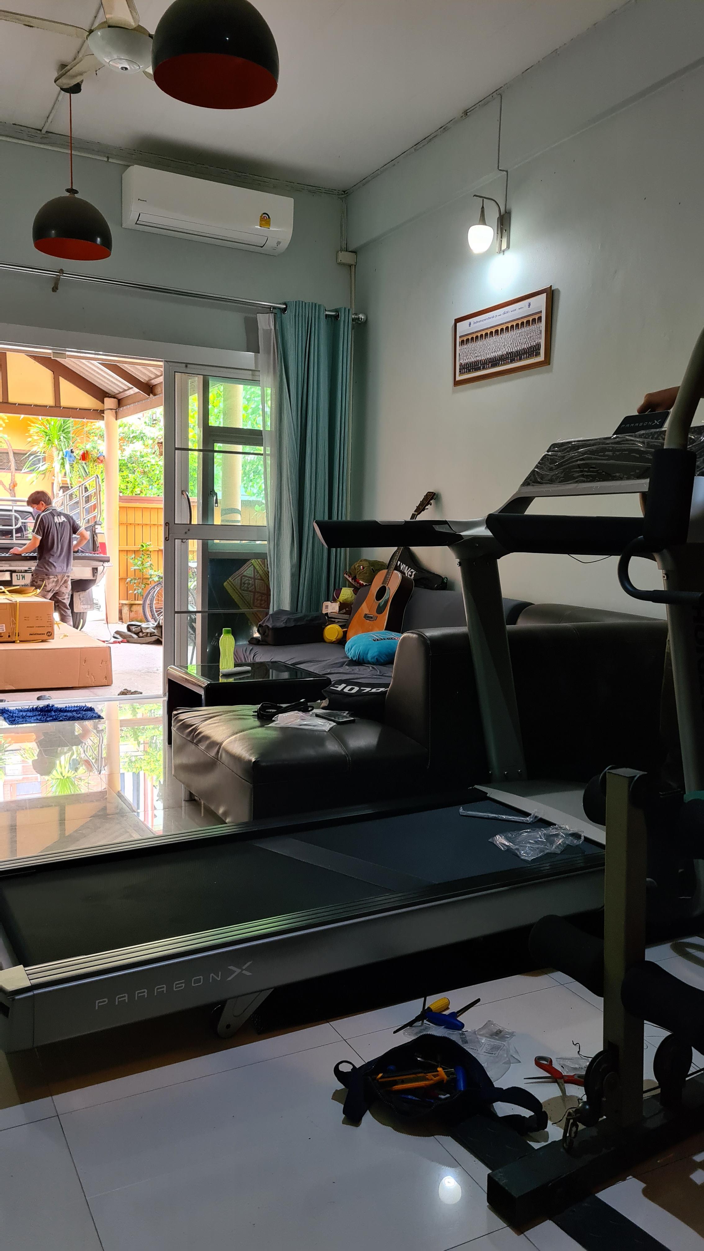 ลู่วิ่งไฟฟ้า Horizon ParagonX