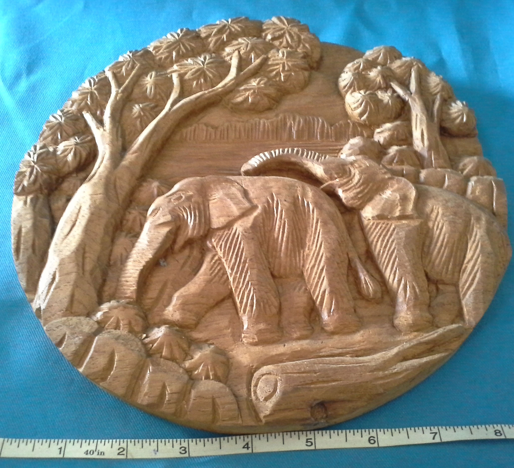 งานแกะสลักไม้รูปช้างแขวนผนัง