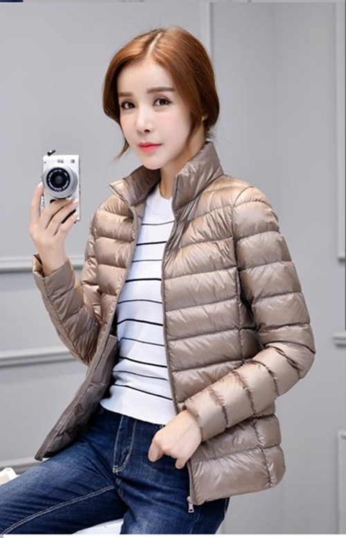 CW6009002 เสื้อแจ็กเก็ตฤดูหนาวและฤดูใบไม้ร่วงผ้าขนเป็ดพร้อมถุงพกพา น้ำตาลคาราเมล M L XL CW6009002 ตัว