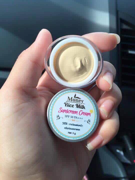 ครีมกันแดดน้ำนมข้าว มันนี่ (Rice milk sunscreen cream by Money)