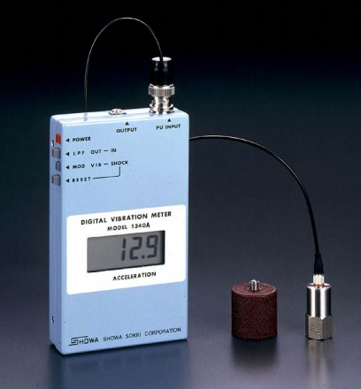 Showa Sokki รุ่น1340A เครื่องวัดและวิเคราะห์ความสั่นสะเทือน/Digital shock vibration accelerometer Model-1340A