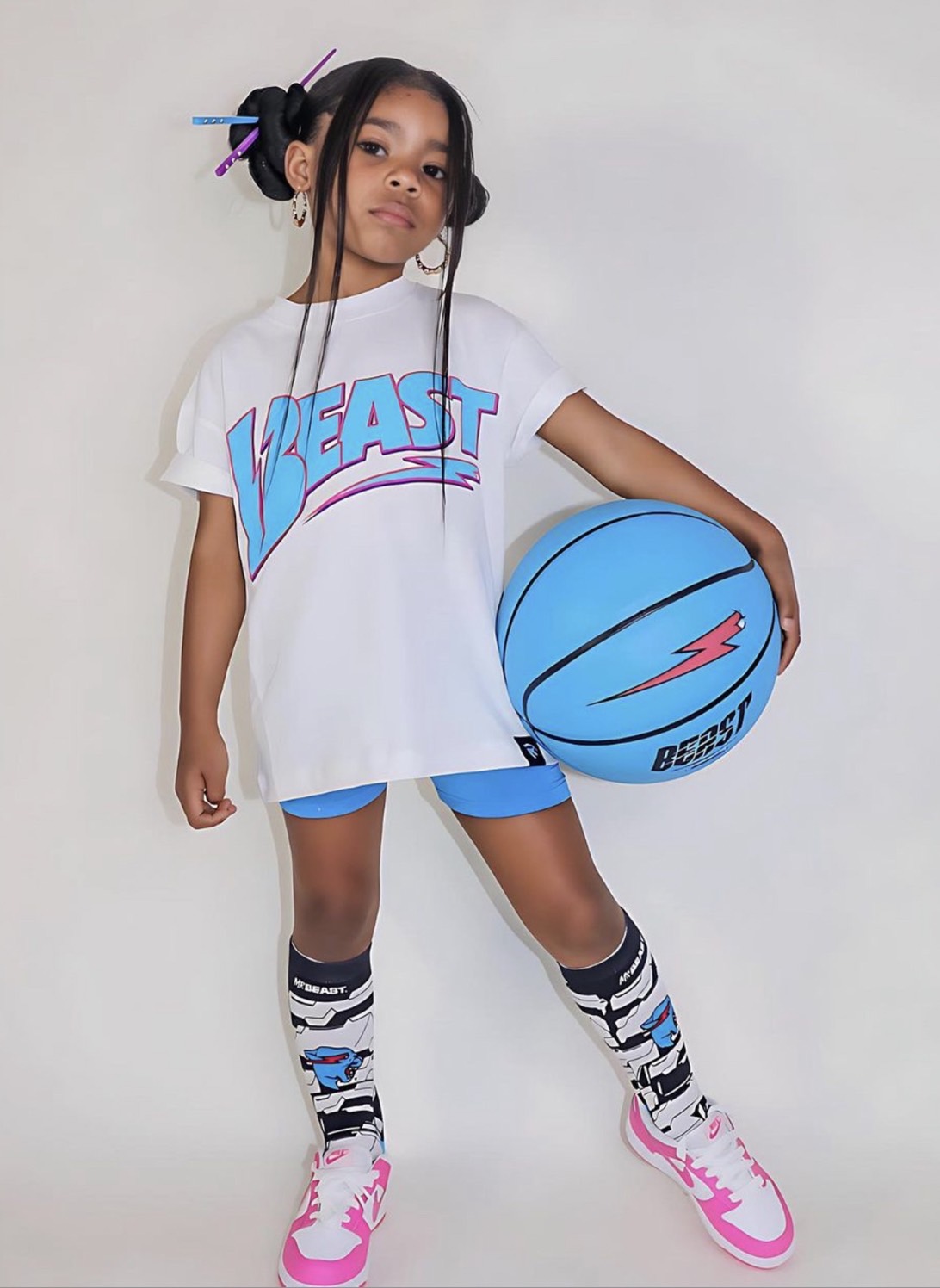 NEW 🔥นำเข้า🇺🇸 🏀MrBeast Basketball - บาสเก็ตบอลคอมโพสิตระดับพรีเมียมที่มีตราสินค้าและสีสันของ MrBeast ราคา 1,990 บาท ⛹️♂️