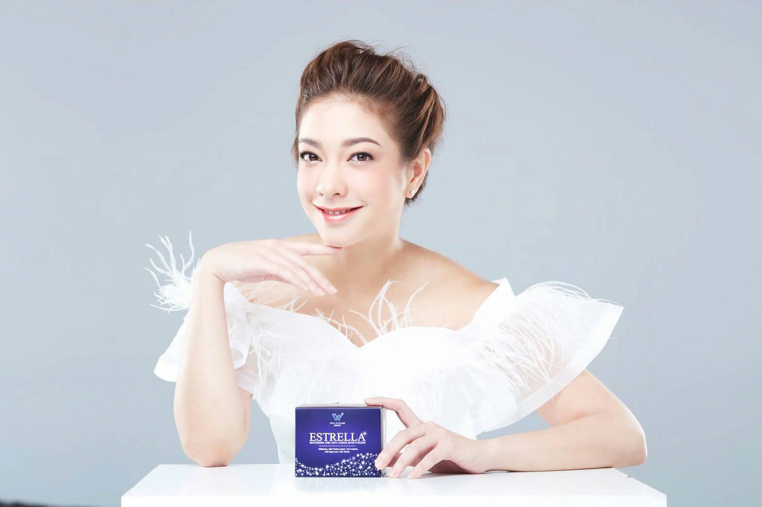 เอสเทรลล่า หน้าสวย กระจ่างใส ไร้จุดด่างดำ (Estrella Whitening and Anti-aging Moisturizer by Wiwa Skincare Expert)