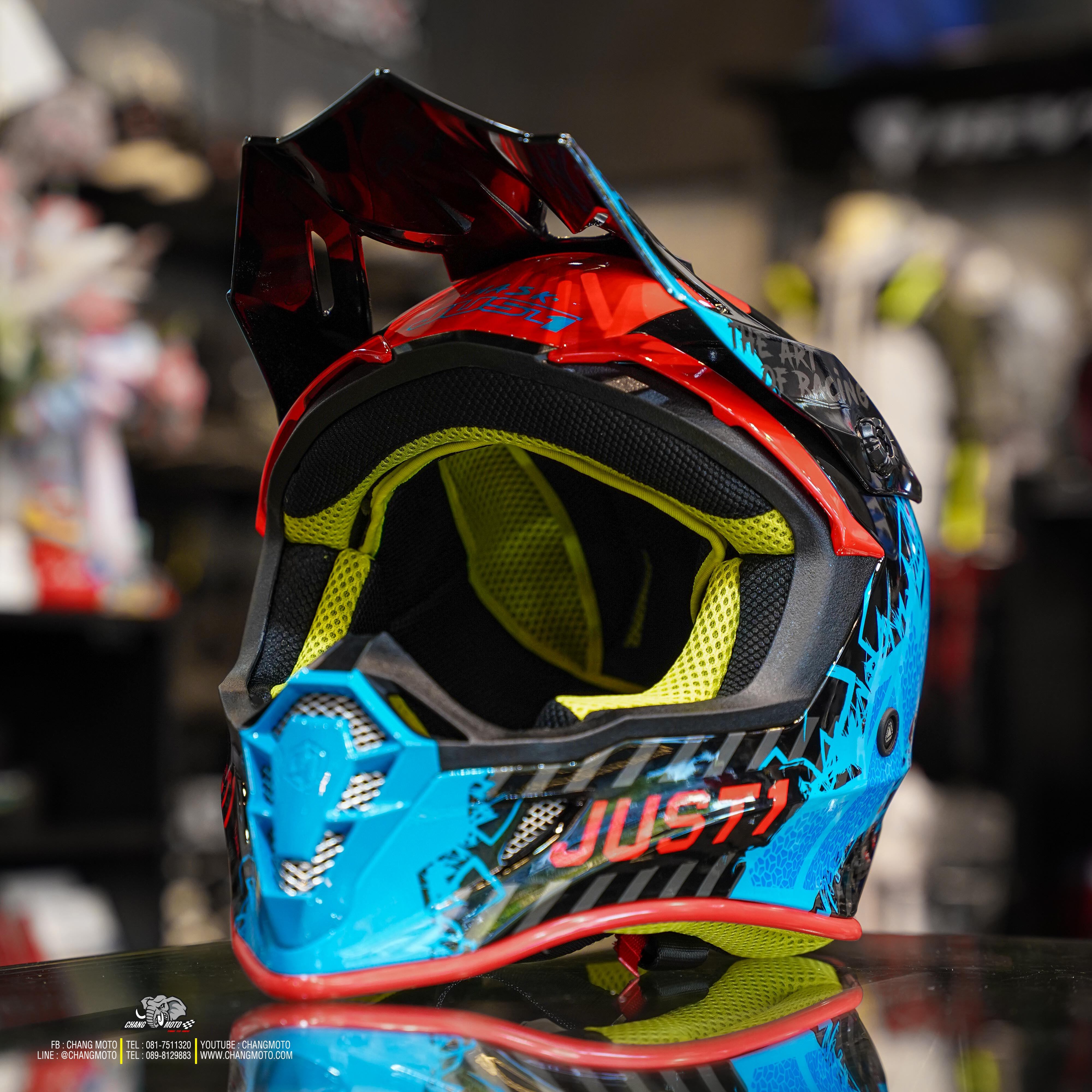 หมวกกันน็อค JUST1 รุ่น J38 ลาย Mark Blue Red Black